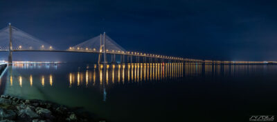 Ponte Vasco da Gama bei Nacht