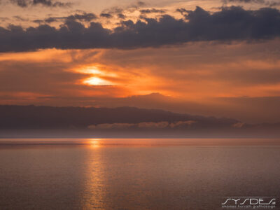 Insel Hvar - Sonnenaufgang mit Blick auf das Dinarisches Gebirge